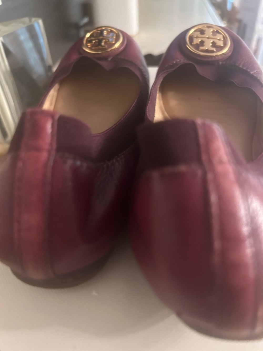 Tory Burch Wine Burgundy Leather Logo Ballet Flats - Picture 6 of 6